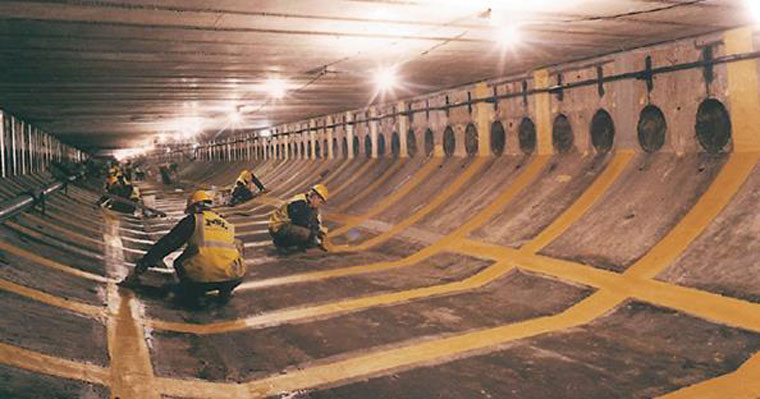 Asbestos Encapsulation in Kingsway Tunnel Invert