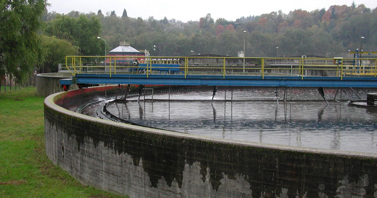 Lining of waste water treatment tanks, Mascioni, Cuvio, Italy