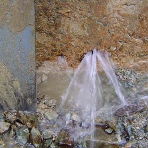 Fastfill WP is a rapid setting, water plugging mortar for arresting water seepage and infiltration under pressure through cracks and joints in concrete.